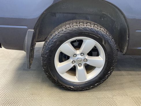 Used 2014 RAM 1500 Express image 29