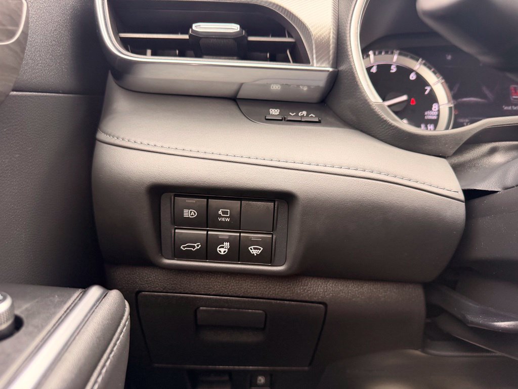 Used 2021 Toyota Highlander Platinum AWD/4WD image 36
