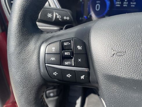 Used 2020 Ford Escape Titanium image 15