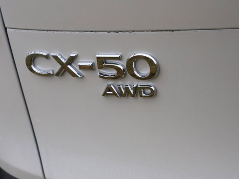 Used 2025 MAZDA CX-50 AWD 2.5 Hybrid w/ Premium Pkg image 15