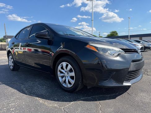 Used 2014 Toyota Corolla LE FWD image 3