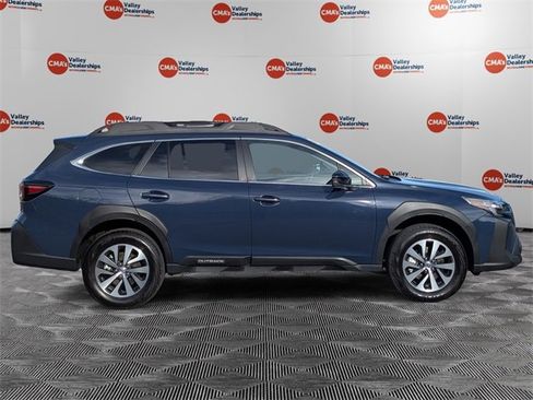 Certified 2025 Subaru Outback Premium image 4