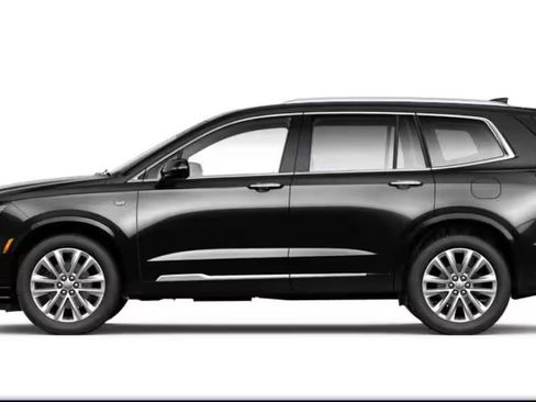 Used 2023 Cadillac XT6 Premium Luxury w/ Technology Package AWD/4WD image 2