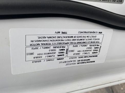 Used 2023 Jeep Grand Cherokee Limited image 26