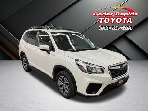 Used 2019 Subaru Forester Premium image 1