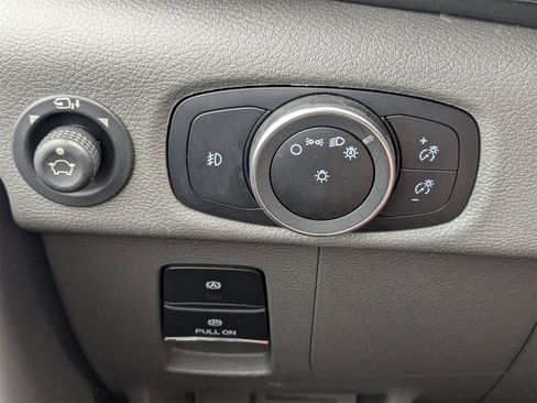 Used 2023 Ford Transit 350 XLT image 28