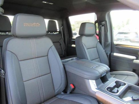 New 2025 Chevrolet Silverado 2500 High Country image 9