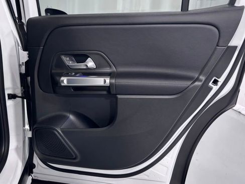 Certified 2023 Mercedes-Benz GLB 250 4MATIC image 27