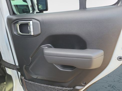 New 2026 Jeep Wrangler Willys AWD/4WD image 18