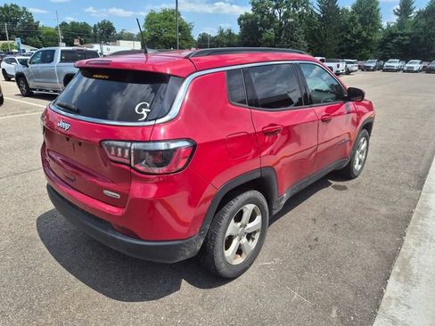 Used 2021 Jeep Compass Latitude AWD/4WD image 7