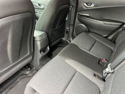 Used 2023 Hyundai Kona SE FWD image 15