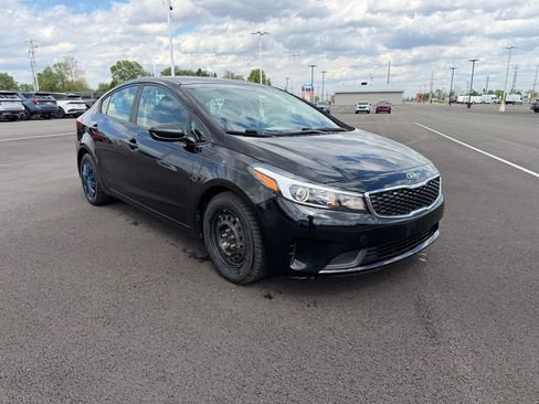Used 2018 Kia Forte LX w/ LX Popular Package FWD image 3