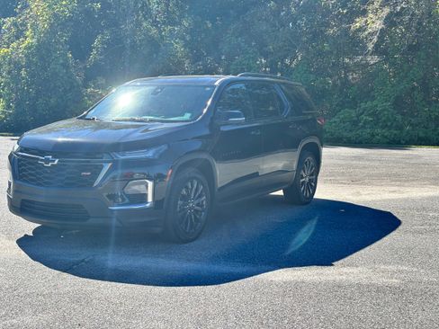 Used 2022 Chevrolet Traverse RS w/ LPO, 'HIT The Road' Package image 1