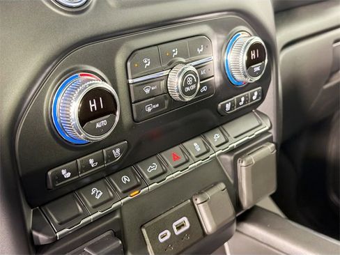Used 2020 GMC Sierra 1500 AT4 image 14