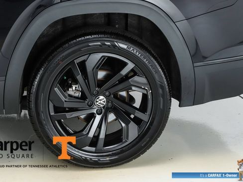 Used 2023 Volkswagen Atlas SE w/ Black Wheel Package FWD image 44
