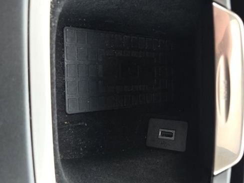 Used 2019 Lincoln Nautilus Reserve image 34