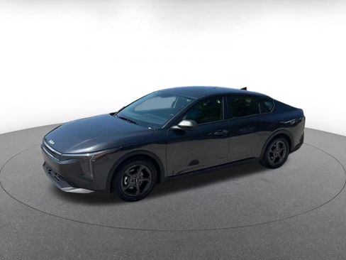 Used 2025 Kia K4 FWD image 8