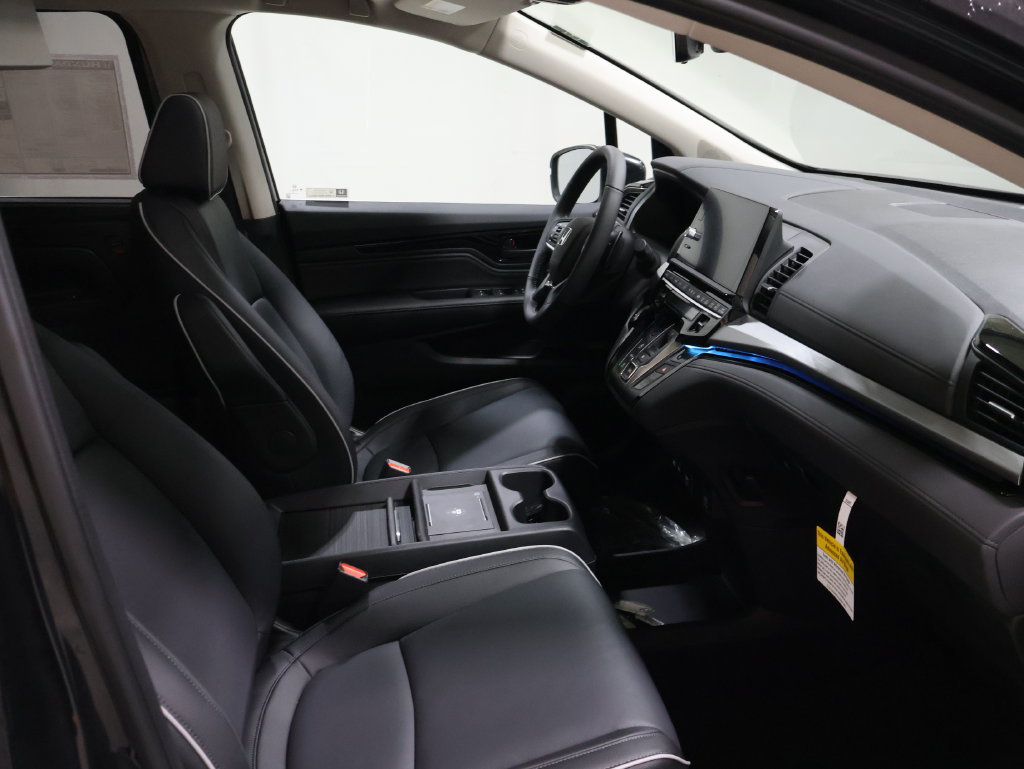 New 2026 Honda Odyssey Touring image 21