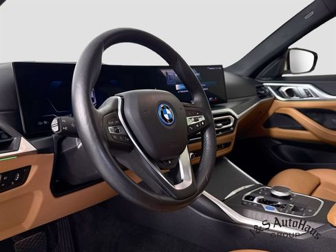 Used 2023 BMW i4 eDrive35 w/ Premium Package RWD image 9