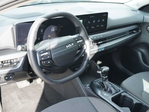 Certified 2025 Kia K4 FWD image 7