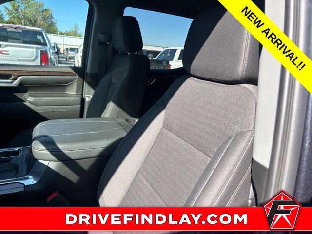 Used 2024 GMC Sierra 1500 Elevation w/ LPO, Elevation Black Package AWD/4WD image 13