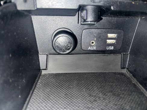 Used 2018 Subaru Outback 2.5i Limited image 19