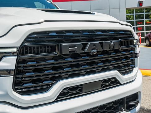 New 2026 RAM 2500 Limited AWD/4WD image 10