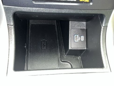 Used 2022 Ford Edge SEL w/ Convenience Package image 26