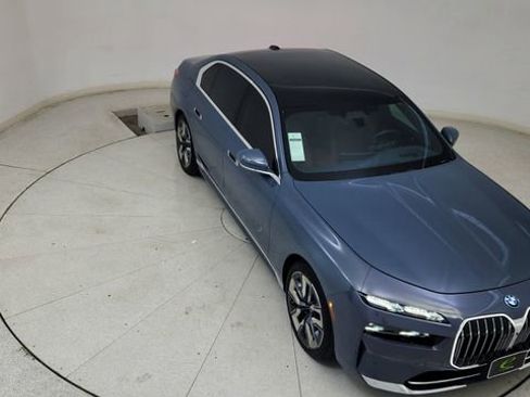 Used 2023 BMW i7 xDrive60 image 84