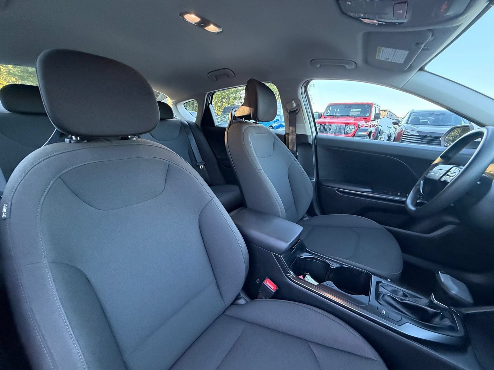 Used 2026 Kia K4 FWD image 33