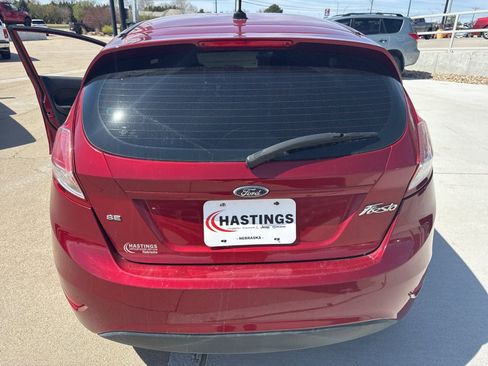 Used 2017 Ford Fiesta SE w/ Equipment Group 201A image 5