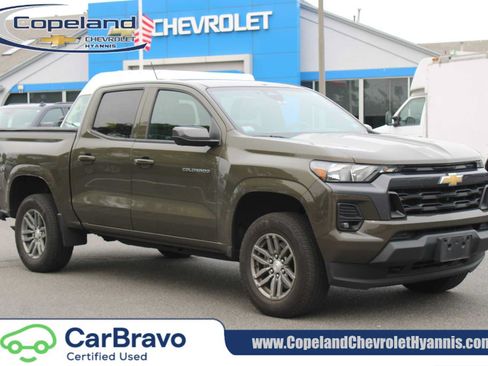 Used 2024 Chevrolet Colorado LT w/ LT Convenience Package II AWD/4WD image 1