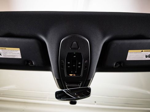 Certified 2026 Porsche Cayenne AWD/4WD image 20