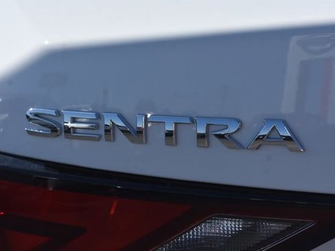 Used 2025 Nissan Sentra S image 7