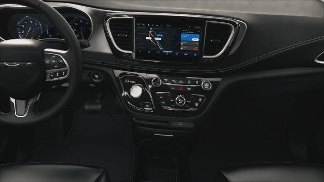 New 2027 Chrysler Pacifica Select FWD image 17
