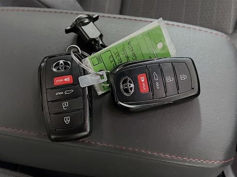 Used 2025 Toyota Corolla SE FWD image 36