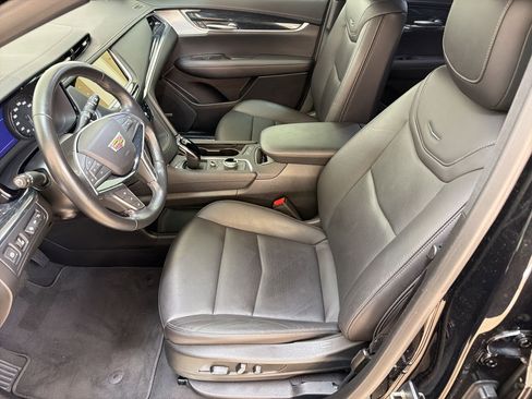 Certified 2023 Cadillac XT5 Premium Luxury w/ Technology Package FWD image 5