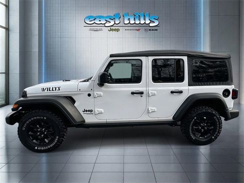 Certified 2022 Jeep Wrangler Unlimited Sport image 7