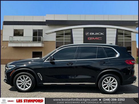 Used 2019 BMW X5 xDrive40i w/ Convenience Package AWD/4WD image 2
