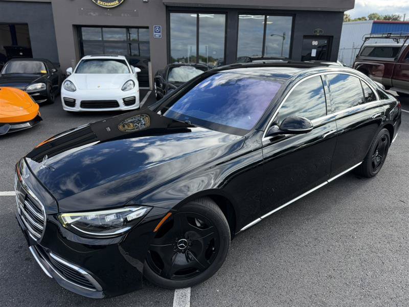 Used 2022 Mercedes-Benz S 580 4MATIC Sedan w/ Rear Seat Package image 2