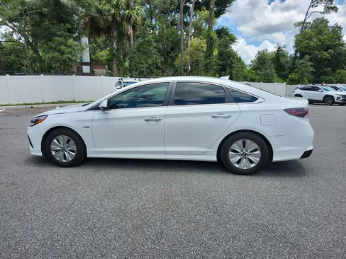 Used 2019 Hyundai Sonata SE FWD image 2