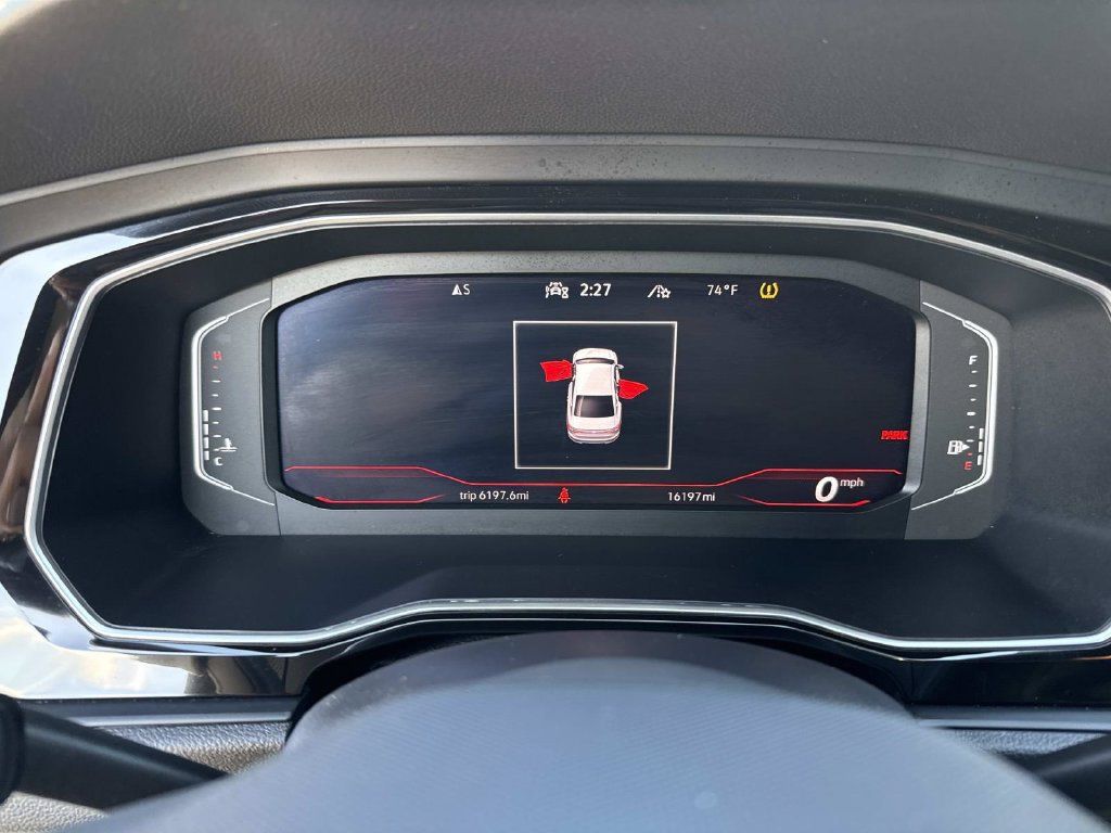 Used 2024 Volkswagen Jetta GLI Autobahn FWD image 38