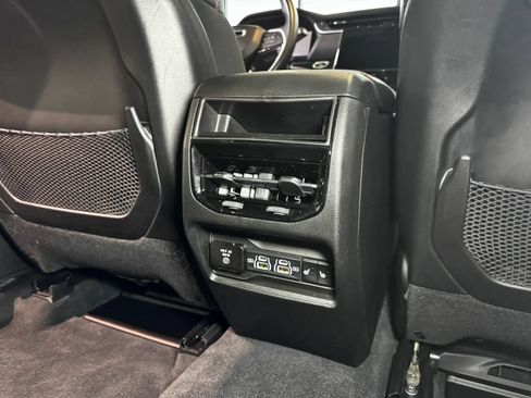 Used 2022 Jeep Grand Cherokee Trailhawk w/ Luxury Tech Group III AWD/4WD image 19