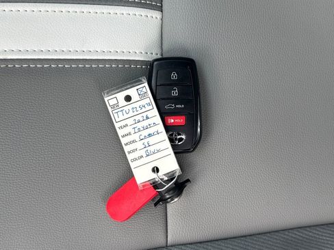 Used 2026 Toyota Camry SE image 28