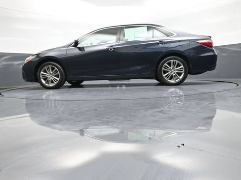 Used 2017 Toyota Camry SE FWD image 32