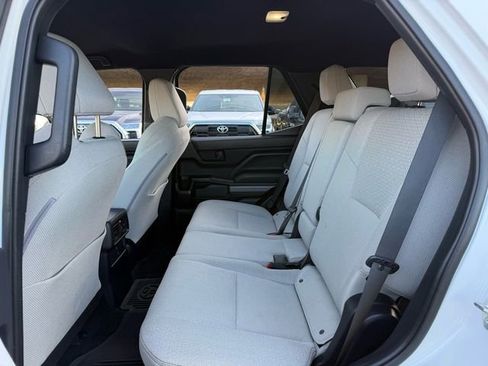 Certified 2025 Toyota 4Runner SR5 image 27