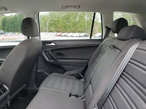 Used 2024 Volkswagen Tiguan S image 10