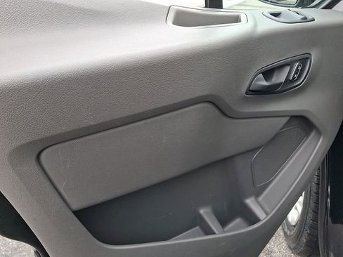 Used 2024 Ford Transit 350 XLT image 12