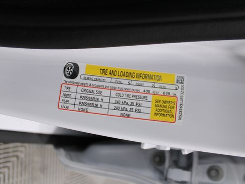 Used 2024 Chevrolet Malibu LS w/ Driver Confidence Package image 34