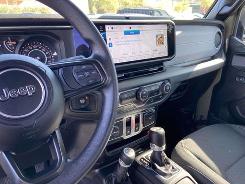 Used 2025 Jeep Wrangler Sport image 3